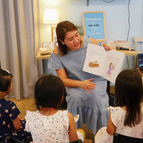 Carousel post from thetreasureboxsg.