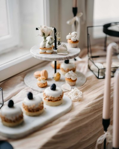 Carousel post from suesseboutique.