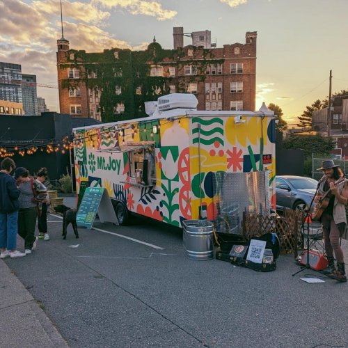 Carousel post from hungryhollowfarm.