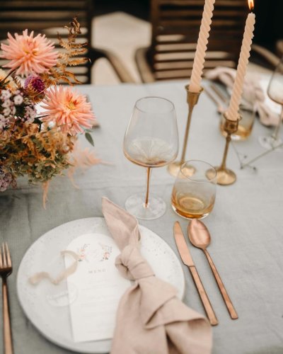 Carousel post from suesseboutique.