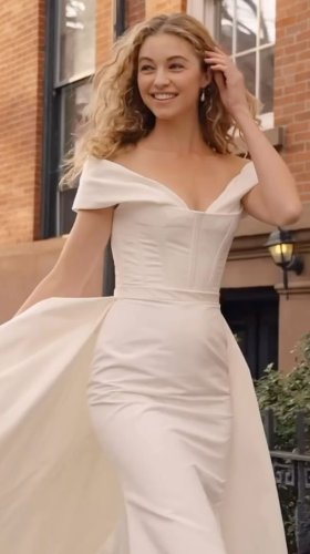 Video post from jolibride.