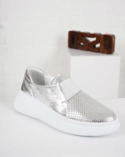 Carousel post from ossoshoes.