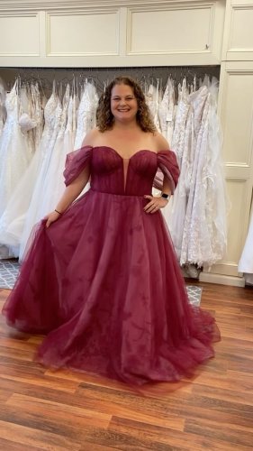 Video post from thecurvybridenj.