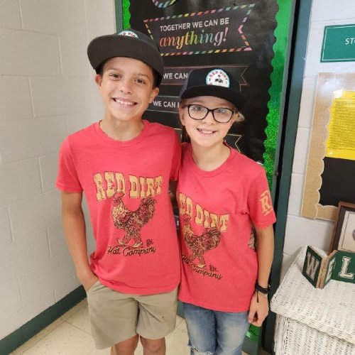 Carousel post from reddirthatco.