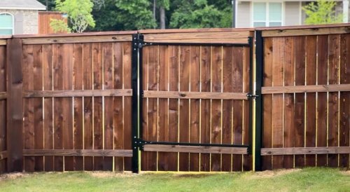 Carousel post from loosianafenceandpatios.