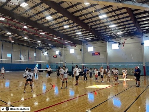 Carousel post from epicvball.