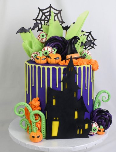 Photo post from marquettescakestudio.