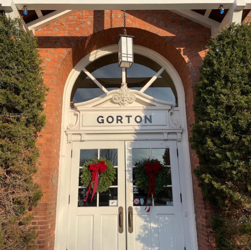Carousel post from gortoncenterlf.