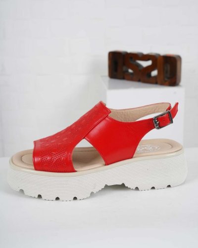 Carousel post from ossoshoes.