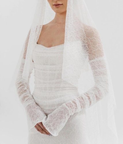 Carousel post from jolibride.