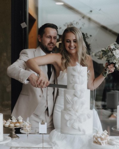 Carousel post from suesseboutique.