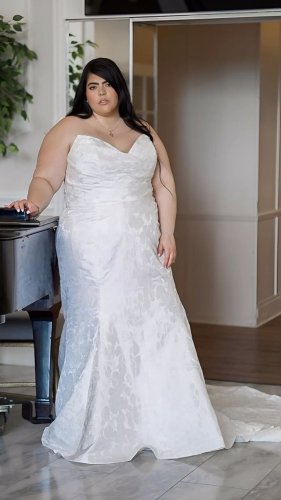 Video post from thecurvybridenj.