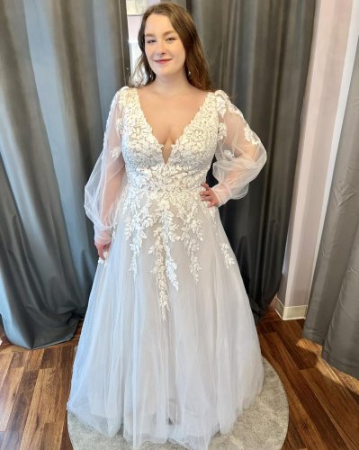 Photo post from thecurvybridenj.