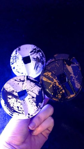Video post from customcans_headphones.