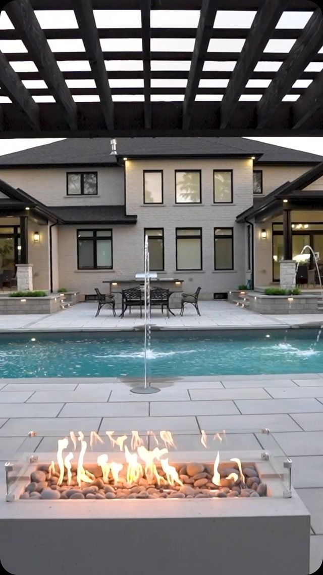 Video post from techobloc.