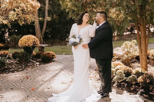 Carousel post from thecurvybridenj.