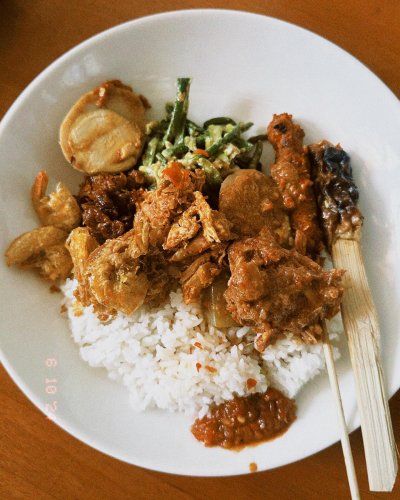 PostPhoto