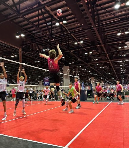 Carousel post from epicvball.
