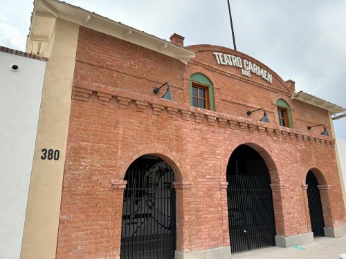 Carousel post from teatro_carmen.