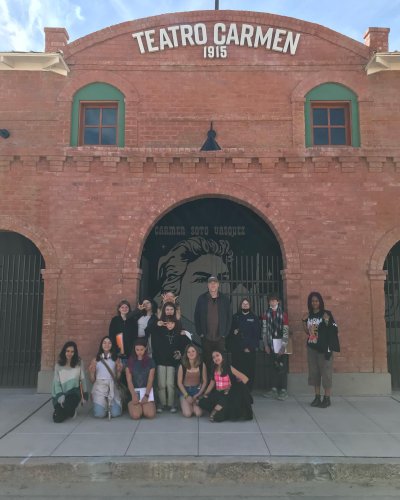 Carousel post from teatro_carmen.