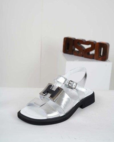 Carousel post from ossoshoes.