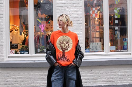 Photo post from dotnsquare_vintage.