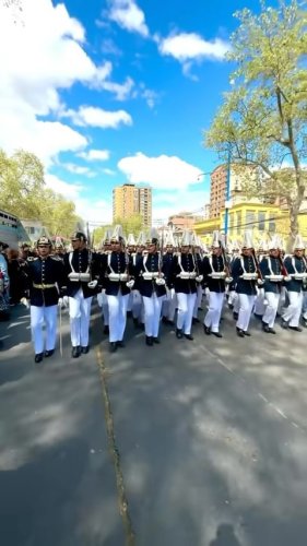 Video post from escuelamilitaroficial.