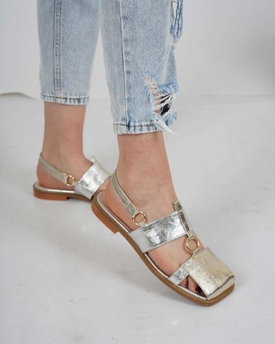 Carousel post from ossoshoes.