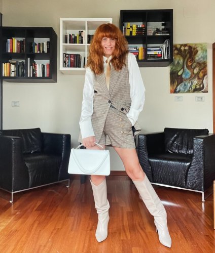 Carousel post from soniajamp.