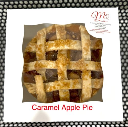 Carousel post from marquettescakestudio.