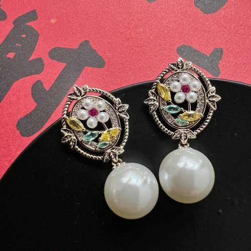 Carousel post from blingtw.