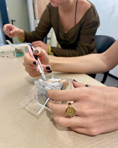 Carousel post from aur_arts.