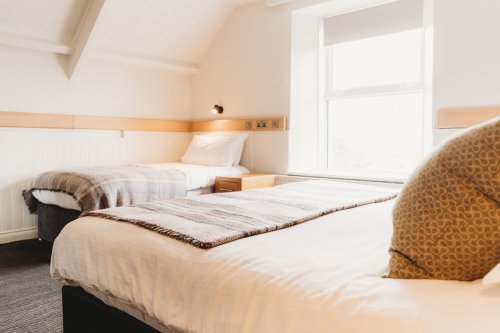 Carousel post from hotelvaratruro.