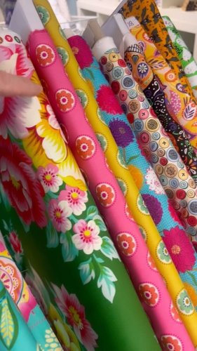Video post from elephantinmyhandbag.