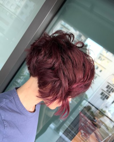 Carousel post from trindadehairstylist.