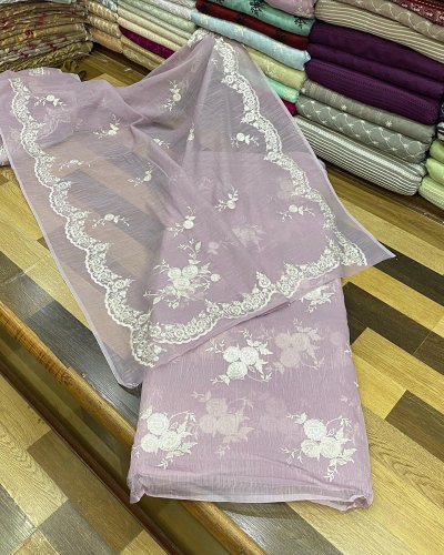 Carousel post from akbar_fabrics_.