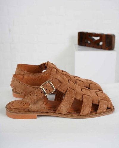 Carousel post from ossoshoes.