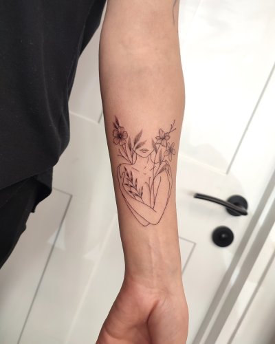 Photo post from lovetattoossandhurst.