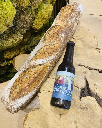 Carousel post from miditreizepontarlier.