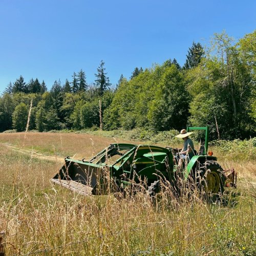 Carousel post from hungryhollowfarm.