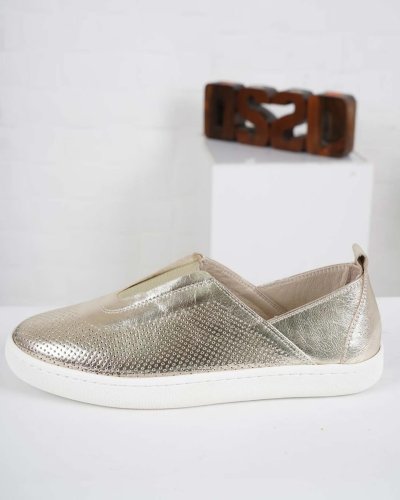 Carousel post from ossoshoes.