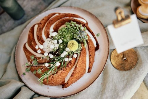 Carousel post from suesseboutique.