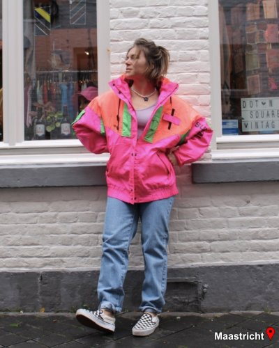 Photo post from dotnsquare_vintage.