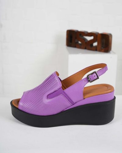 Carousel post from ossoshoes.
