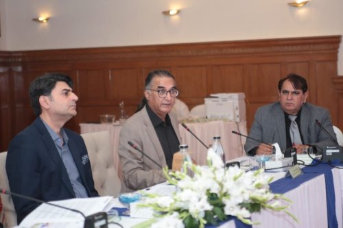 Carousel post from pakfightspolio.