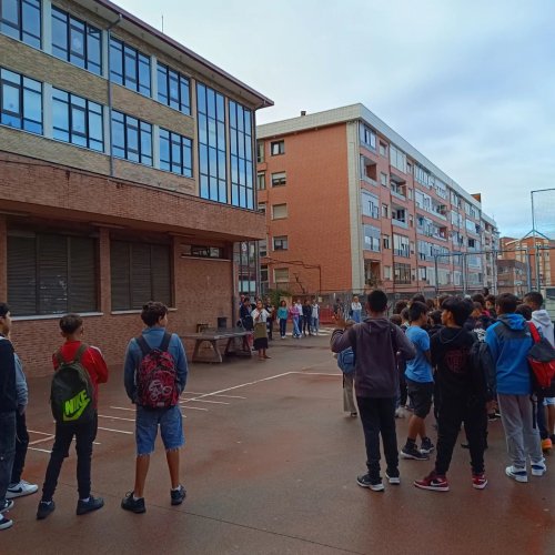 Carousel post from ellacuriazurbaranbhi.