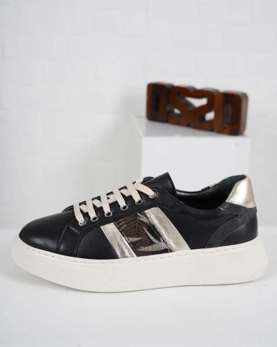 Carousel post from ossoshoes.