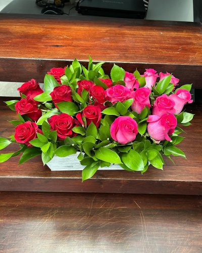 Carousel post from la_gifteria.