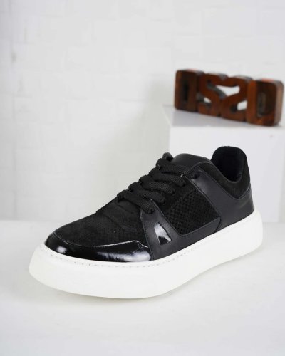 Carousel post from ossoshoes.