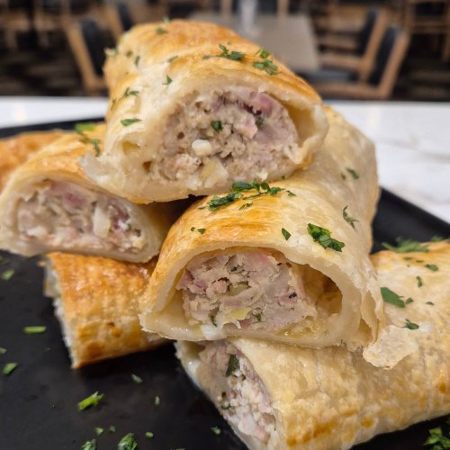 Carousel post from thearytoukley.